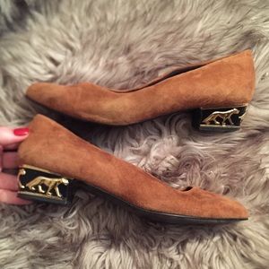 Vintage Suede Leather Lion Heels